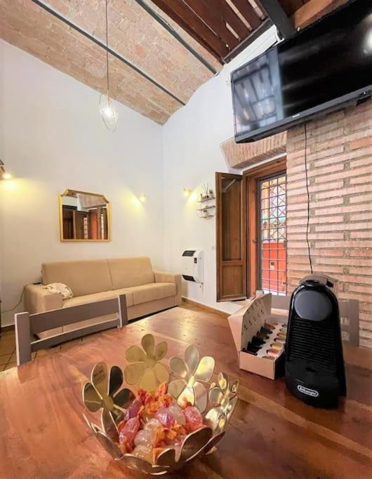 Апартаменты Monti Wood Loft Рим Экстерьер фото